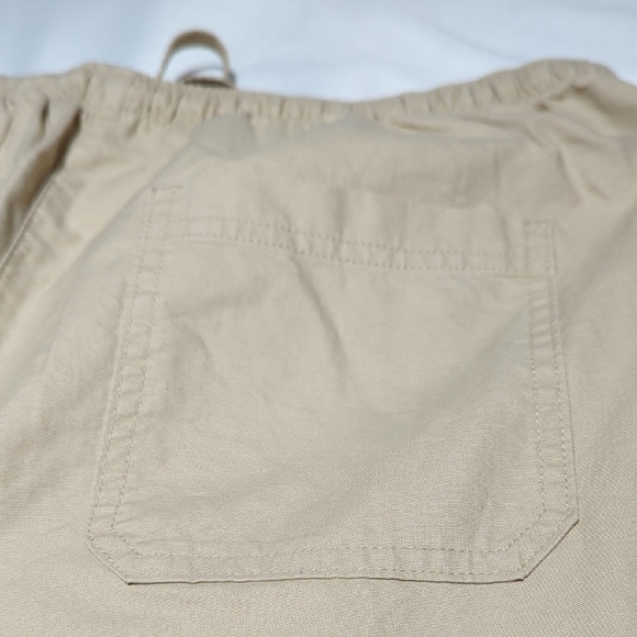 L.L. Bean Men's Khaki Chinos - Picture 8 of 15